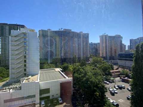 квартира за адресою Тіниста вул., 13а