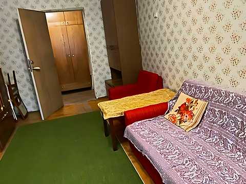 квартира за адресою Дарницький бульв., 4