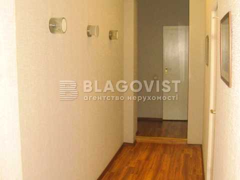 комерційна за адресою Саксаганського вул., 39Б