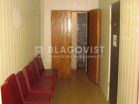 комерційна за адресою Саксаганського вул., 39Б