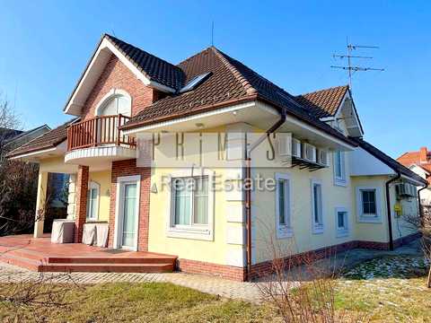будинок за адресою с. Гатне, Кібернетична вул.