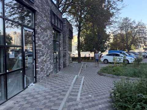 коммерческая по адресу Стратегическое шоссе (Науки), 4Е