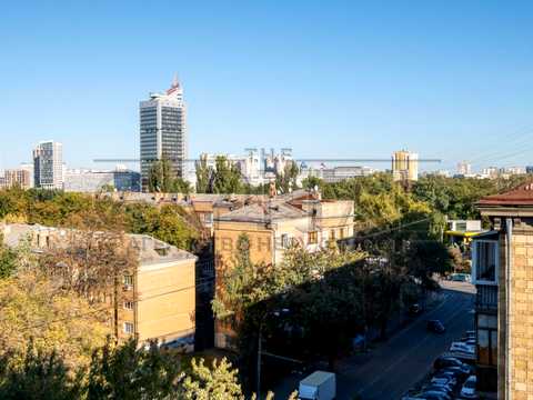комерційна за адресою Авіаконструктора Антонова вул. (Авіації), 5