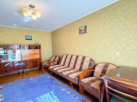 квартира за адресою Анни Ахматової вул., 4