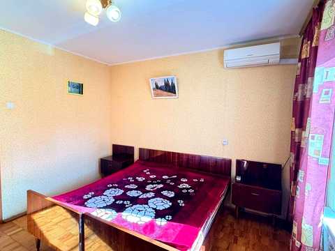квартира за адресою Анни Ахматової вул., 4