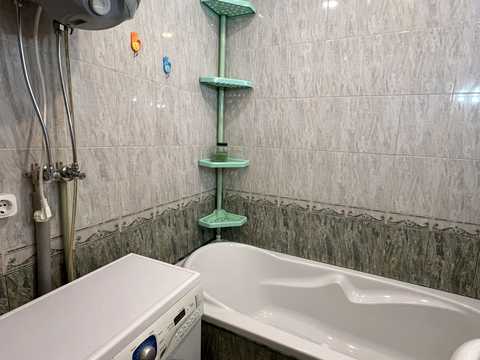 квартира за адресою Автозаводська вул., 77