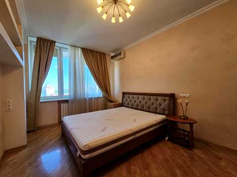 квартира по адресу Владимира Ивасюка просп. (Героїв Сталінграду), 8