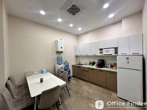 комерційна за адресою Саксаганського вул., 37-К