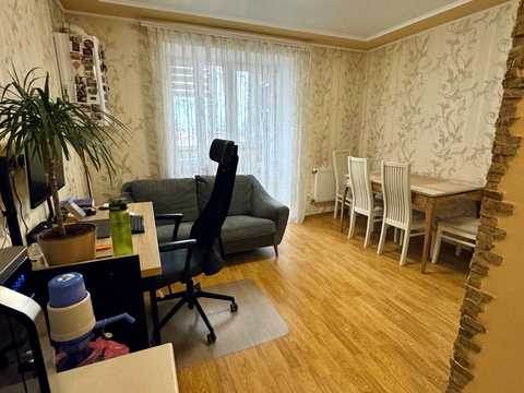 квартира за адресою Коновальця вул., 21