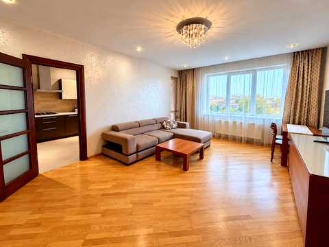 квартира за адресою Окружна вул., 8
