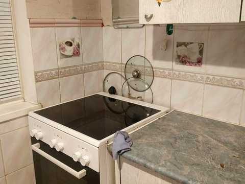 кімната за адресою Червоної Калини просп. (Володимира Маяковського), 17-В