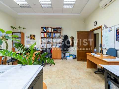 комерційна за адресою Гоголівська вул., 39