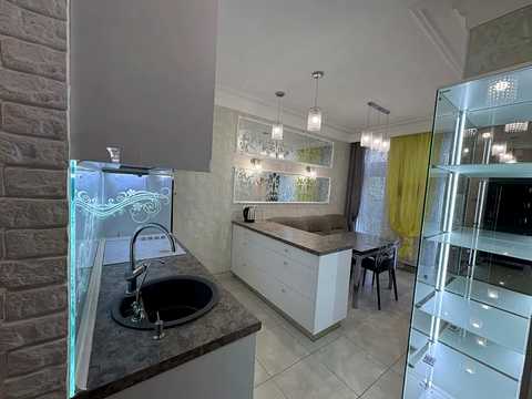 квартира за адресою Регенераторна вул., 4 к13