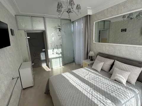 квартира за адресою Регенераторна вул., 4 к13