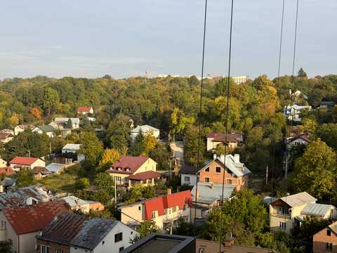 квартира за адресою Львів, Топольна вул., (Будинок)