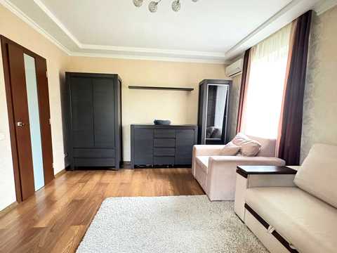 квартира за адресою Яблунська, 3