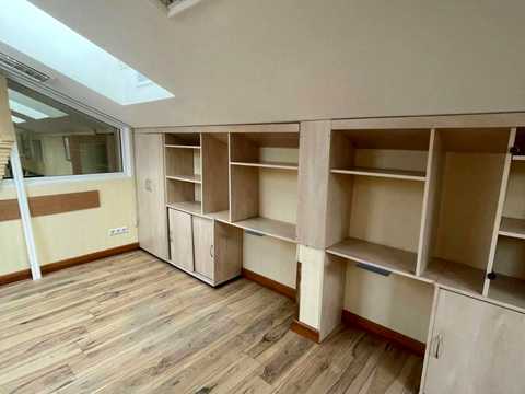 комерційна за адресою Саксаганського вул., 67Б