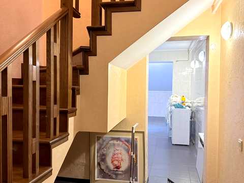 будинок за адресою Київська вул., 16