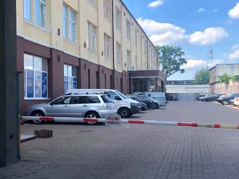 комерційна за адресою Межигірська вул., 82а