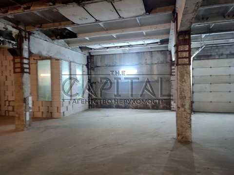коммерческая по адресу Каменярів ул., 1