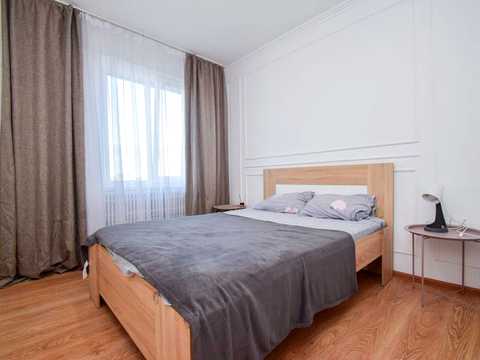 квартира за адресою Коновальця вул., 8