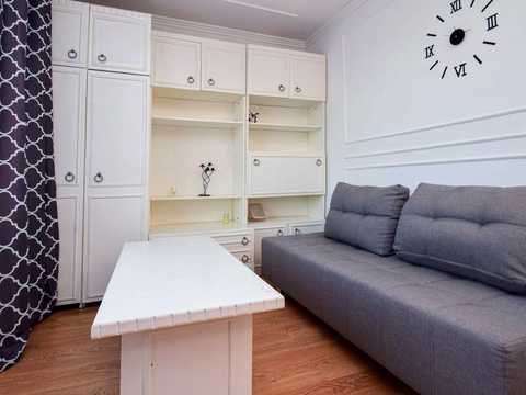 квартира за адресою Коновальця вул., 8