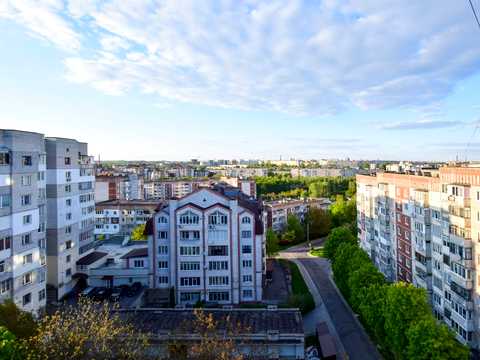 квартира за адресою Коновальця вул., 8
