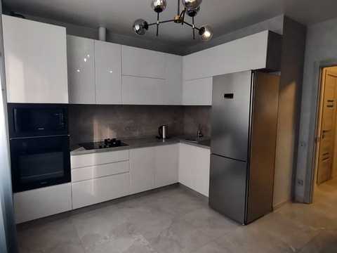 квартира по адресу Академика Сахарова ул., 38