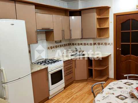 квартира за адресою Євгена Чикаленка вул., 43а