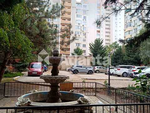 квартира за адресою Євгена Чикаленка вул., 43а