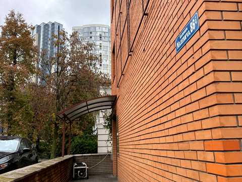 комерційна за адресою Київ, Казимира Малевича вул. (Боженка), 86
