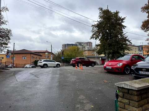 комерційна за адресою Київ, Казимира Малевича вул. (Боженка), 86