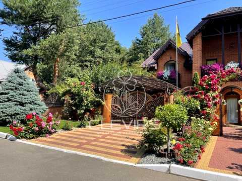 будинок за адресою с. Гора, Мисливська вул., 8