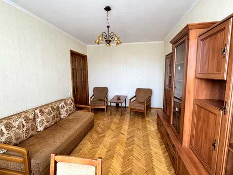 квартира за адресою Новодарницька вул., 13