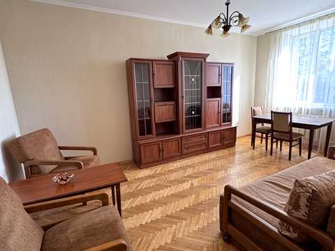 квартира за адресою Новодарницька вул., 13