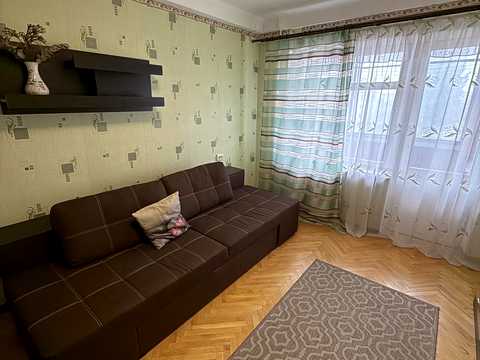 квартира за адресою Братиславська вул., 4
