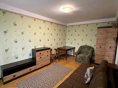 квартира за адресою Братиславська вул., 4