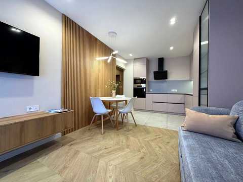 квартира за адресою Салютна вул., 2к18