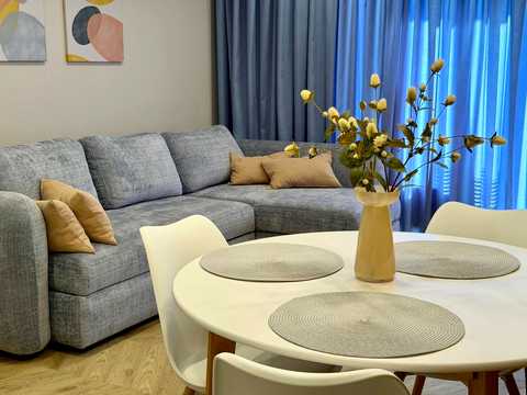 квартира за адресою Салютна вул., 2к18