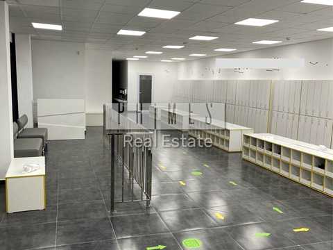 комерційна за адресою Жулянська вул., 1А