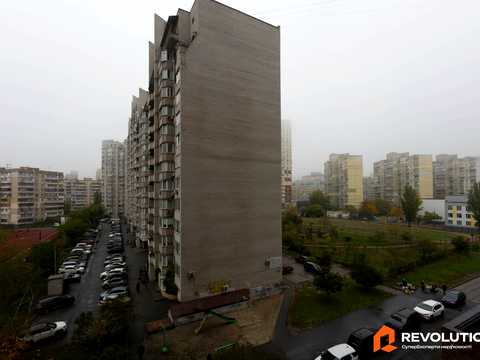 квартира за адресою Срібнокільська вул., 14-А