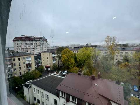 квартира за адресою Андрія Мельника вул., 1-А