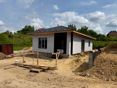 будинок за адресою Кленова