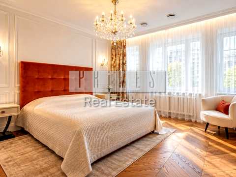 дом по адресу Киев, Зверинецкая ул., 1