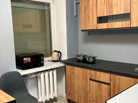 комерційна за адресою Полтавська вул., 3