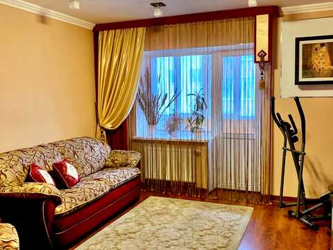 квартира по адресу Молодіжна ул., 2/3а