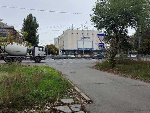 квартира за адресою Леоніда Каденюка просп. (Юрія Гагаріна), 4