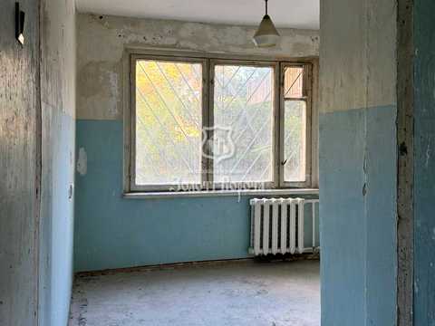 комерційна за адресою Київ, Звіринецька вул., 61