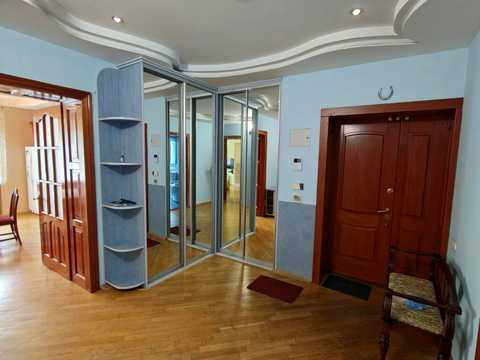 квартира по адресу Драгоманова ул., 56