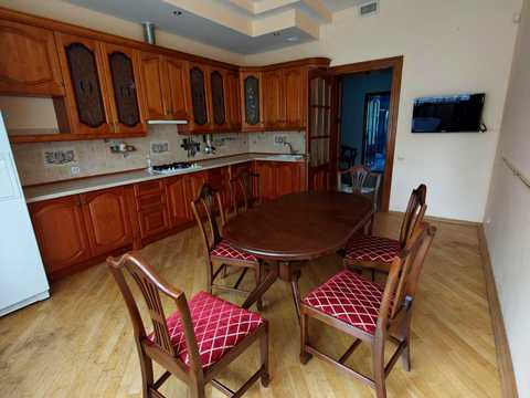 квартира по адресу Драгоманова ул., 56